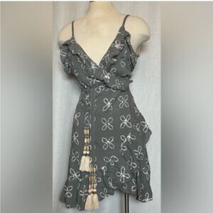 Skemo Gray Floral Mini Dress